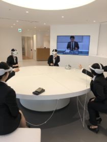 dh_shintokyo's tweet photo. 先日、歯科衛生士科 昼間部と夜間部の学生が、「デンタルプラザ東京」へ訪問しました。
デンタルプラザ東京は、XRコンテンツなどによる次世代体験型複合施設です。
デジタル化が進む歯科医療を実際に体験できる貴重な経験となりました！

#歯科衛生士　＃新東京歯科衛生士学校 https://t.co/WXD0iLmVS4
