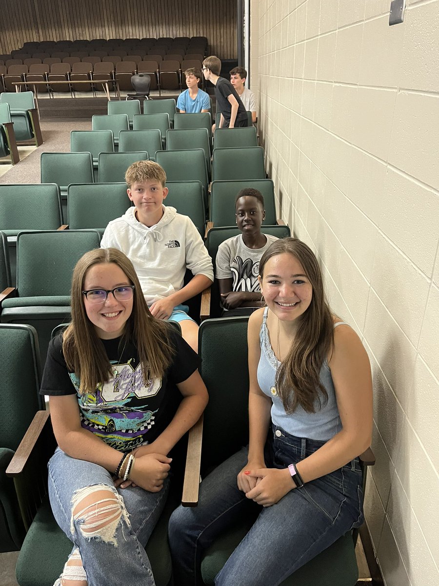 CommunitiesONHS's tweet image. Kickin’ off Day 1 with one of our 6 C’s! #connections #communitybasedlearning