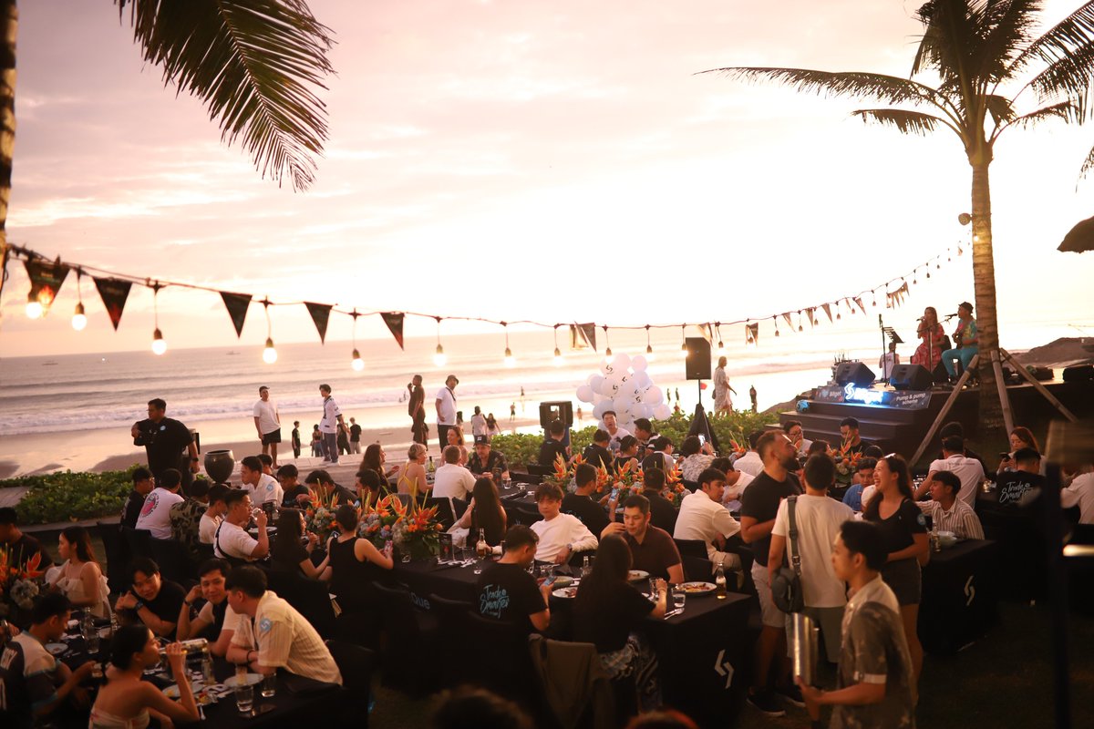 usithetalk's tweet photo. 🎉 Guests are the heart of every Bitget engagement! 🚀 Huge thanks to all the influencers, industry leaders, and opinion shapers who joined us. With over 100 guests, @Bitget_Global made one of the most epic @CoinfestAsia side events ever!
#CryptoCommunity #BitgetVibes #CoinfestAsia2024