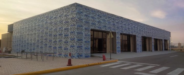 Cladding0glass's tweet image. اكتشف التميز مع مؤسسة خيال البروج للمقاولات العامة!نحن الرواد في توريد وتركيب كافة أعمال الكلادينج المقاوم للحريق والزجاج،حيث نجمع بين الابتكار والجودة لضمان أمان وجمال مشاريعك. تقدم مؤسستنا حلولاً متكاملة تناسب جميع احتياجات البناء، مع مواد متطورة وتصاميم عصرية تعكس ذوقك الرفيع.