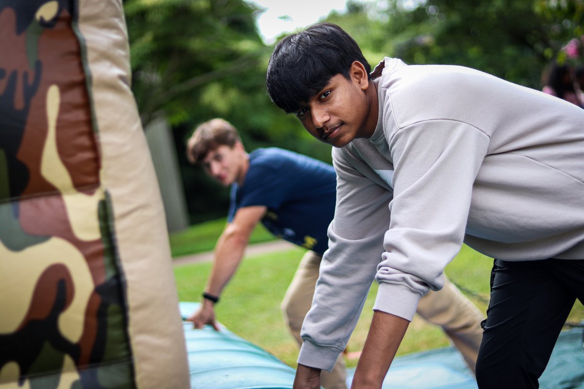 Day 3 of Welcome Weeks was a blast at the Husky Festival! 🎉🐾 From games to meeting new friends, our Husky spirit was in full swing. Thanks to everyone who came out and made the day unforgettable! Can’t wait to keep the energy going for the rest of the week! 🌟