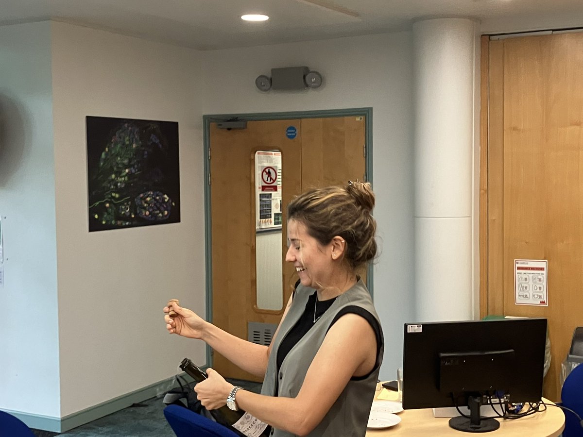 A wonderful PhD student who will continue to grow and grow as a wonderful researcher. Congratulations <a href="/MerliniElisa/">Elisa Merlini</a> on a well-deserved PhD! And many thanks to <a href="/DajasBailador/">Federico Dajas-Bailador</a> and @lyons_lab for your input and discussion as examiners.