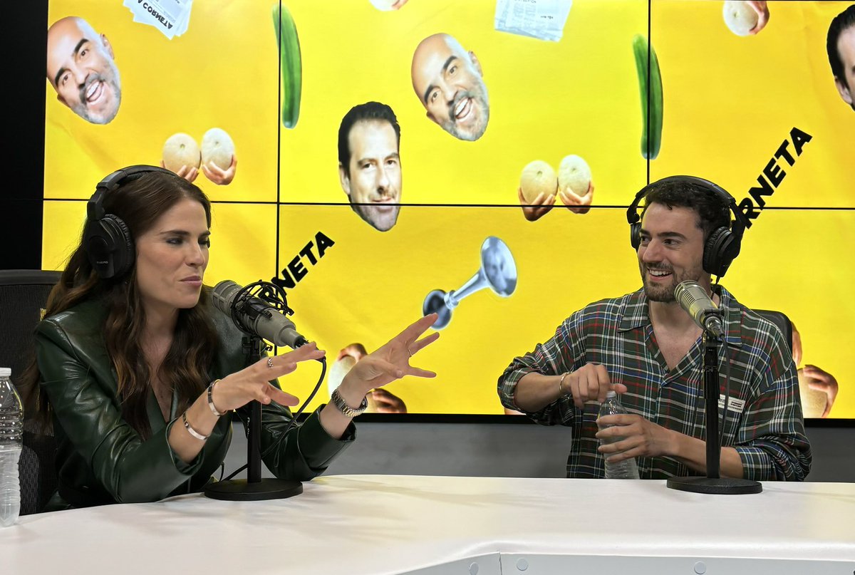 El NueBogueto 🆕☮️☯️ (@elnuevooficial) on Twitter photo Gran gran visita de hoy en <a href="/lacornetafm/">La Corneta</a> con <a href="/KarlaSouza7/">Karla Souza</a> y <a href="/LuisGerardoM/">Luis Gerardo Méndez</a> los mismísimo #Technoboys Gran gran visita de hoy en <a href="/lacornetafm/">La Corneta</a> con <a href="/KarlaSouza7/">Karla Souza</a> y <a href="/LuisGerardoM/">Luis Gerardo Méndez</a> los mismísimo #Technoboys