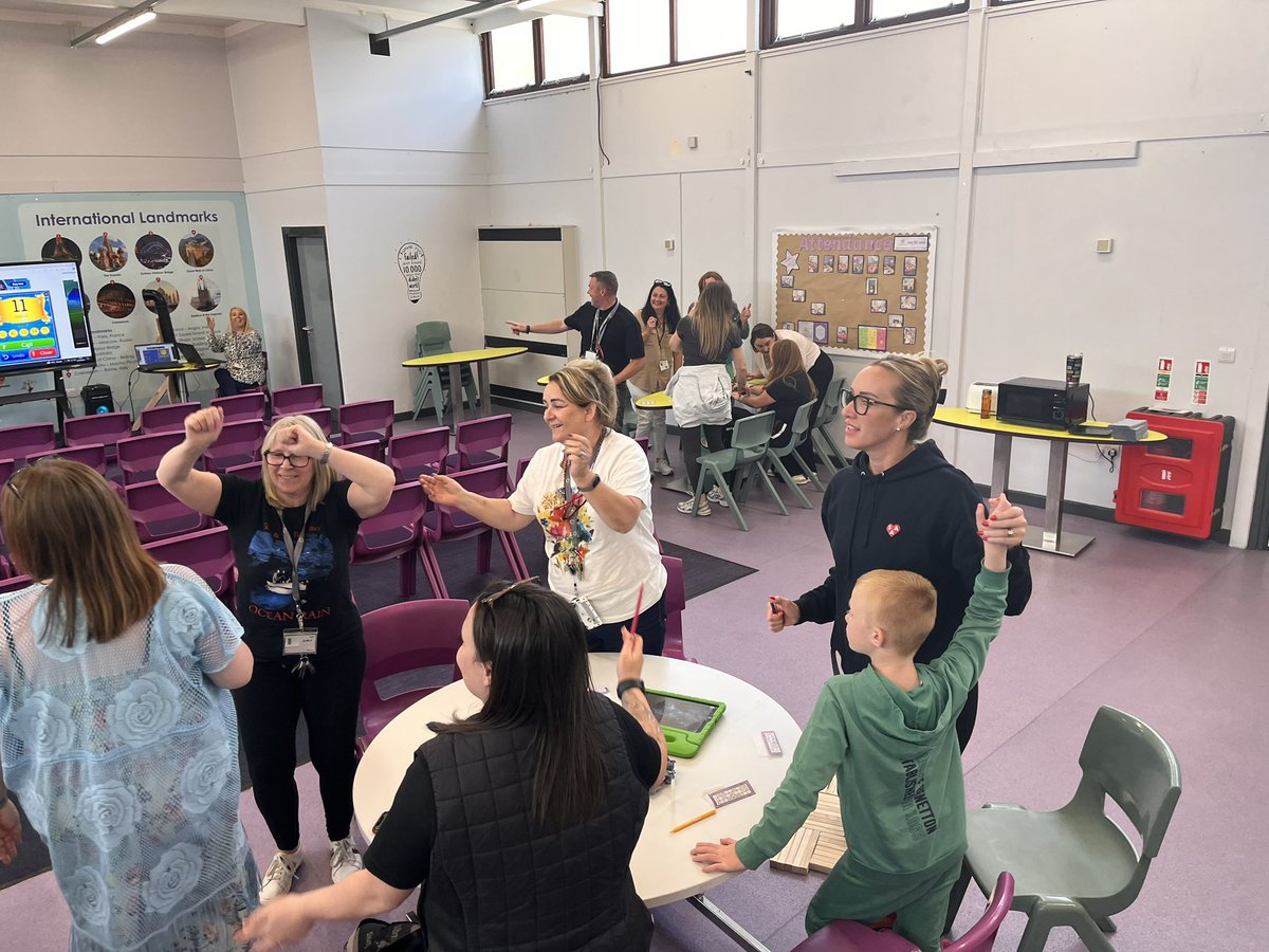 Meadow Park School tweet media