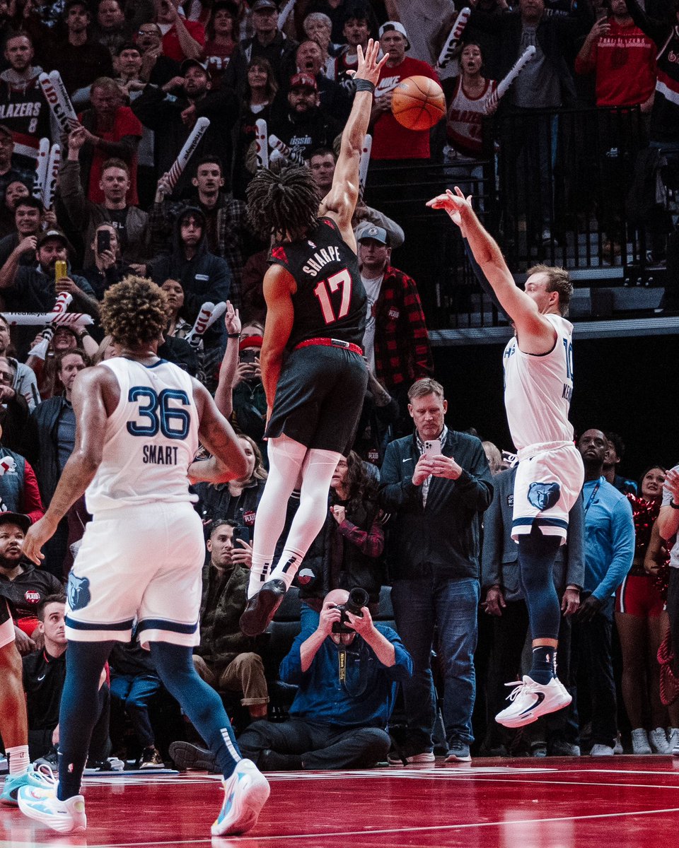 trailblazers's tweet image. BLOCK. OF. THE. YEAR. 

#NBADefenseWeek