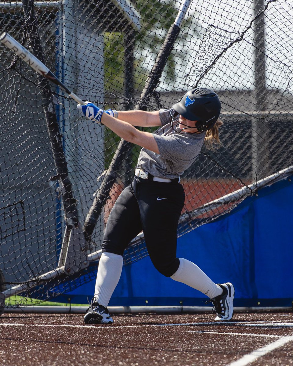 𝓑𝓪𝓬𝓴 𝓲𝓷 𝓽𝓱𝓮 𝓼𝔀𝓲𝓷𝓰 𝓸𝓯 𝓽𝓱𝓲𝓷𝓰𝓼 🥎

#UBhornsUP 🤘