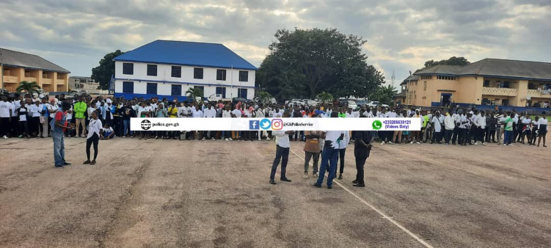 GhPoliceService's tweet image. 𝐏𝐎𝐋𝐈𝐂𝐄 𝐀𝐑𝐑𝐄𝐒𝐓 𝟒𝟖𝟕 𝐐𝐍𝐄𝐓 𝐏𝐎𝐍𝐙𝐈 𝐒𝐂𝐇𝐄𝐌𝐄 𝐌𝐄𝐌𝐁𝐄𝐑𝐒 𝐈𝐍 𝐊𝐔𝐌𝐀𝐒𝐈