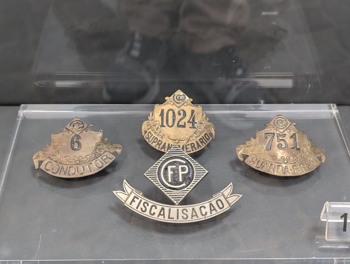 baarthur0's tweet photo. hoje é #trolleytuesday, então pra celebrar em grande estilo, fui no museu do carro eléctrico do porto da @infoSTCP
segue o fio para mais fotos e informações inúteis: https://t.co/CvaYC5wwDK