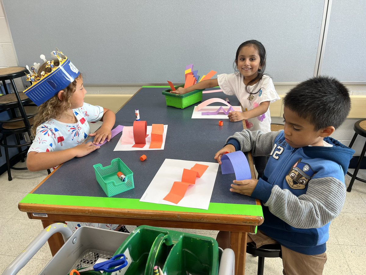 Mrs. Engers (@miaengers) on Twitter photo Kindergarten line sculptures are always one of my favorite projects! <a href="/D59Brentwood/">Brentwood Elementary</a> Kindergarten line sculptures are always one of my favorite projects! <a href="/D59Brentwood/">Brentwood Elementary</a>
