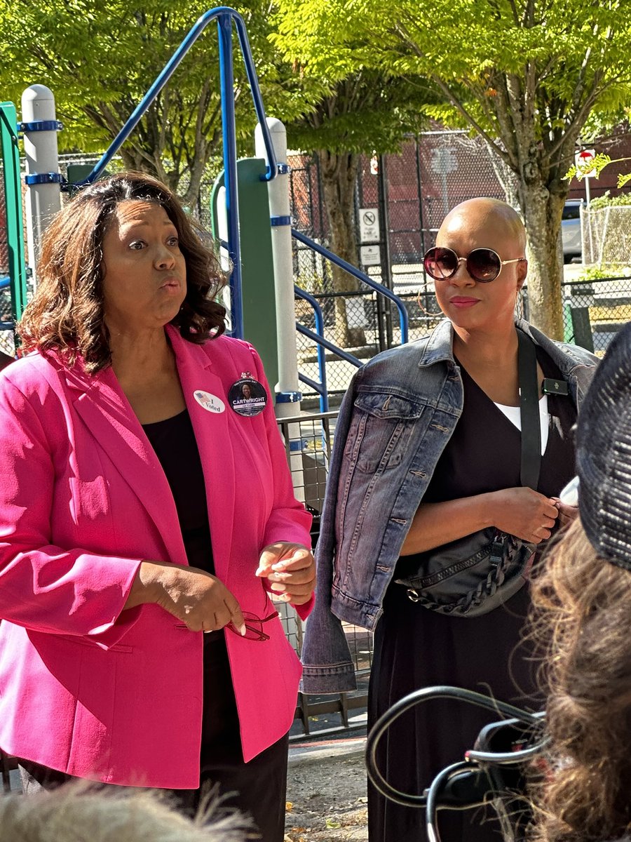 ben4district6's tweet image. This morning I joined Congresswoman Ayanna Pressley and other elected officials at Mozart Park in JP to kick off a canvass for the next Suffolk County Clerk of the Supreme Judicial Court Allison Cartwright!  Polls are open until 8 pm today if you haven’t already voted.