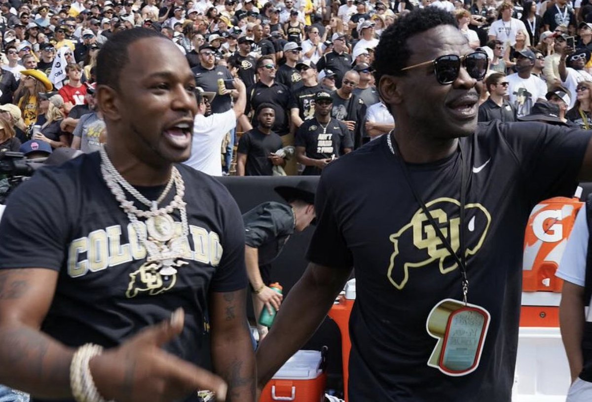 EBandSBmgmt's tweet photo. SOURCE SPORTS: Cam’ron &amp; Ma$e’s “It Is What It Is” Launches Season 5 With Their Newest NFL Analyst Michael Irvin https://t.co/lysYBZ6MIj https://t.co/c3qZ0twiOW