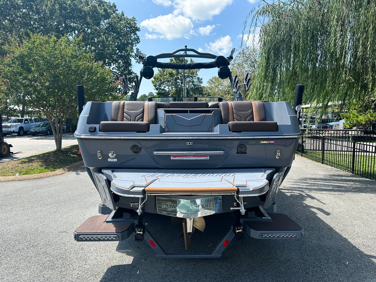 ErwinMarine's tweet photo. Tag the crew youโre taking on this beautiful Malibu ๐ฅ
#lakelife #boatlife #boating #boats #watersports #surfing #surfboat #surfboats #watersportsaddict #lakeaddict #boataddict #erwinmarinesales #malibu #malibuboats https://t.co/A5XFH4fQWD
