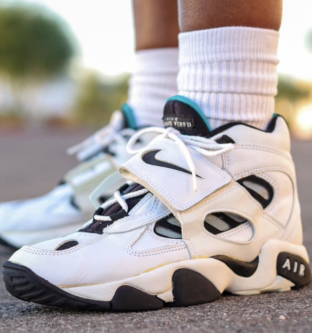 Nike diamond turf emerald hot sale