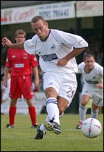 swansnews's tweet photo. #OnThisDay in 2002 - the early stages of a dreadful nerve wracking season and the #Swans draw 2-2 at home to leaders #Hartlepool
Player manager Nick #Cusack and Jamie #Wood were on target for the Swans in front of a huge 3,370 crowd at the Vetch
Were you one of the 3370? https://t.co/Ehh1G3KHcP