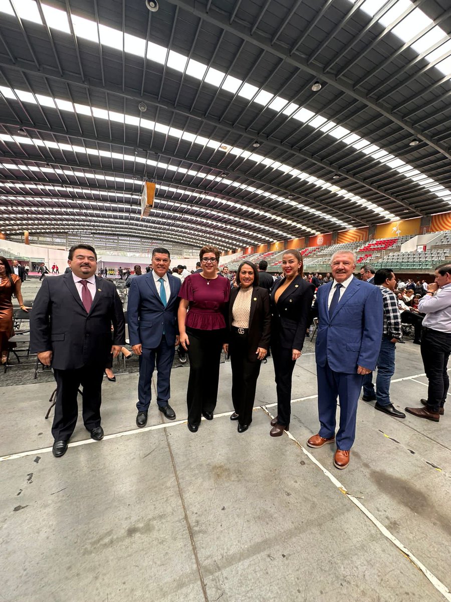 RochyGraniel's tweet image. La reforma al Poder Judicial no se detendrá, el cambio de sede para sesionar ha sido aprobado, así como la Orden del Día.  

Iniciaremos la Sesión Ordinaria a las 4 PM y seguiremos todos los procedimientos adecuados. 

#LaReformaJudicialVa 
#SiALaReformaAlPoderJudicial