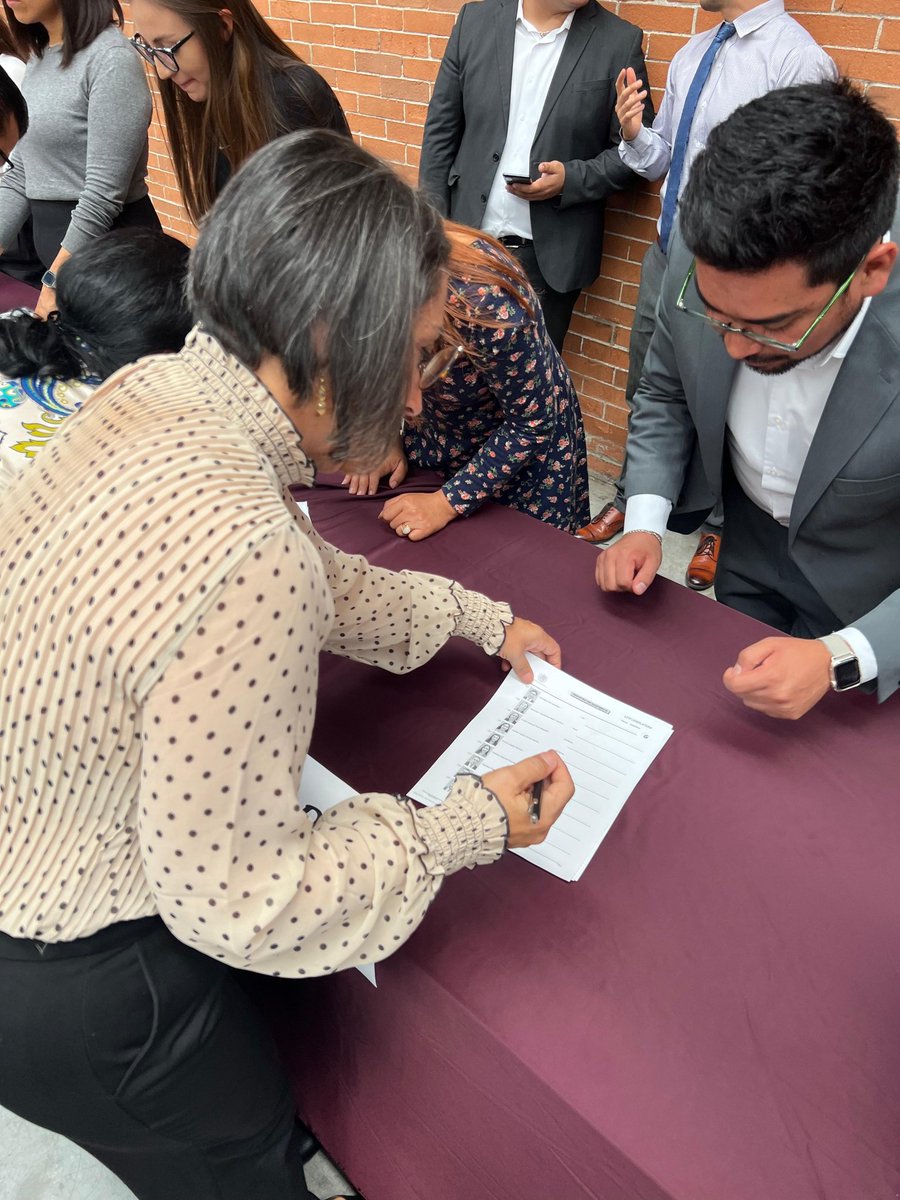 RochyGraniel's tweet image. La reforma al Poder Judicial no se detendrá, el cambio de sede para sesionar ha sido aprobado, así como la Orden del Día.  

Iniciaremos la Sesión Ordinaria a las 4 PM y seguiremos todos los procedimientos adecuados. 

#LaReformaJudicialVa 
#SiALaReformaAlPoderJudicial