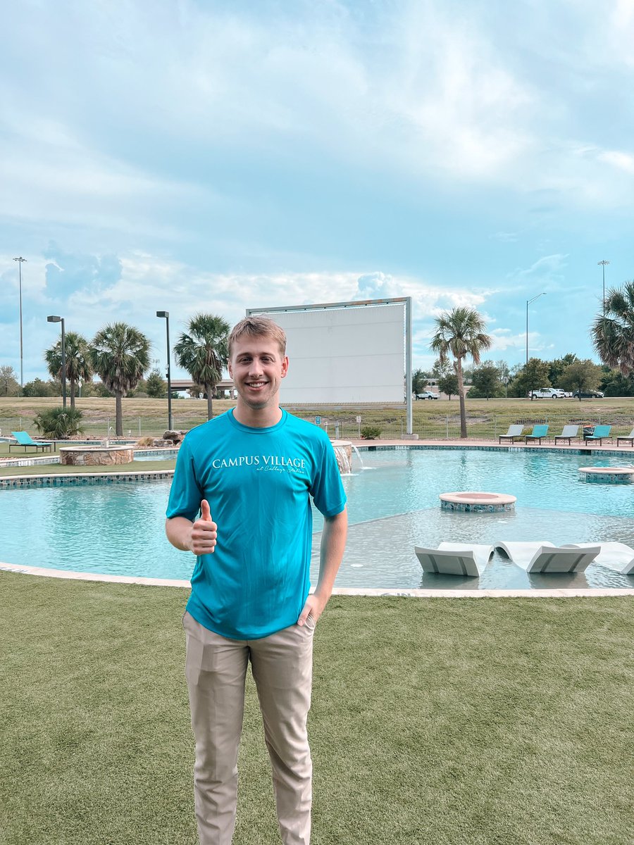 CampusVillageCS's tweet image. Enjoy the last days of summer at our lazy river!☀️ Our pool closes at 10 PM and each resident is allowed 4 guests!🏊🏼‍♀️ Be sure to have your resident wristband on.😊 #falltime #september #cvcs
