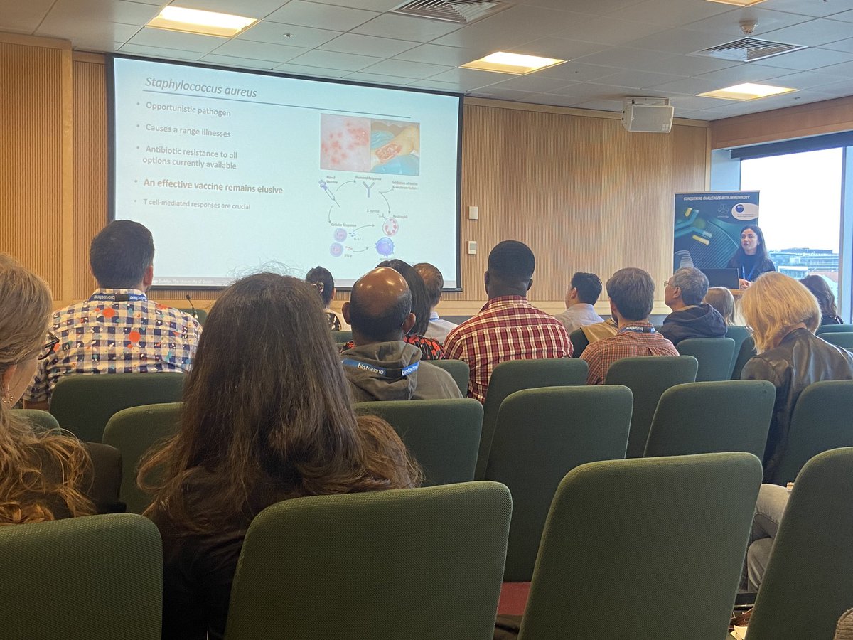 McLoughlin_Lab's tweet image. Wonderful to see the Host Pathogen Interactions lab @tcdbi @tcdTBSI being showcased so superbly today at #ECI2024 by @Alanna_Kelly__ and Cliodhna Daly