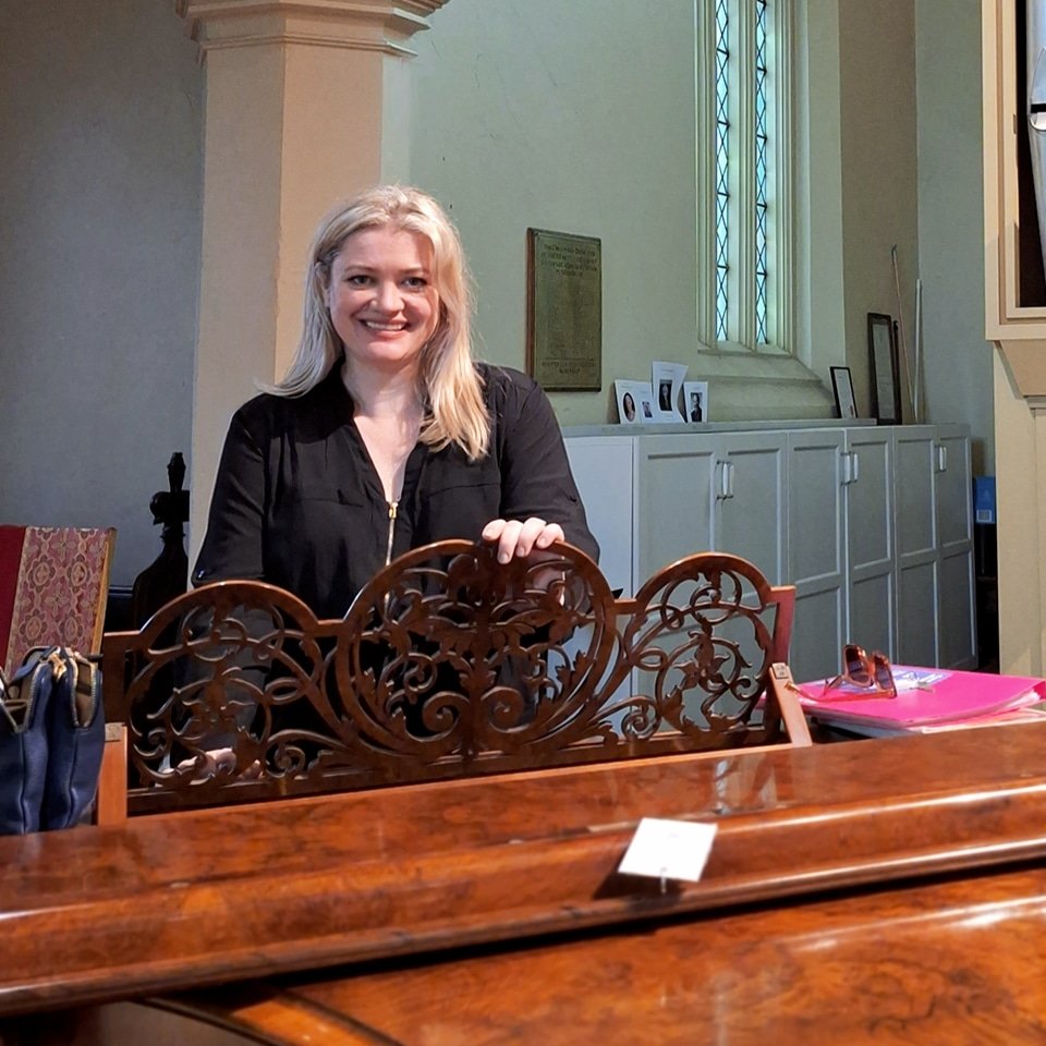 I was so happy to officially open my teaching studio in North Melbourne last week! I've expanded my teaching into Melbourne from my base in Geelong, due to popular demand, for which I'm thankful.😊 Every Friday at this stage, see the link for enquiries - leeabrahmsen.com/teaching/