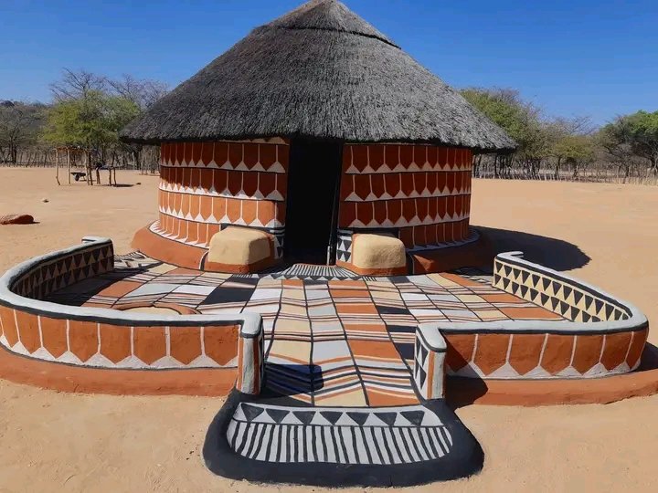 HTuryahebwa's tweet photo. How do you rate this African Architecture? https://t.co/SJw3uJTT7W