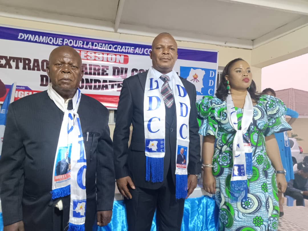 DDCRdcongo's tweet photo. Pari gagné pr la DDC de l'hon. INGELE IFOTO ! LA DDC a tenu la session extraordinaire du Collège des Fondateurs. L'hon INGELE a déclaré que la RDC a trop reculé. Cet organe va rendre publique sa déclaration. Il a affirmé appartenir tjrs au FCC coe politicien dévoué et constant. https://t.co/7hdOkWb2Ck