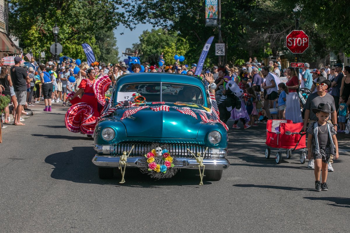 We had a great time at Louisville's Labor Day Weekend celebrations. Thanks to everyone who joined us for the senior dinner, parades, fall festival, pie contest and more! See you next year!