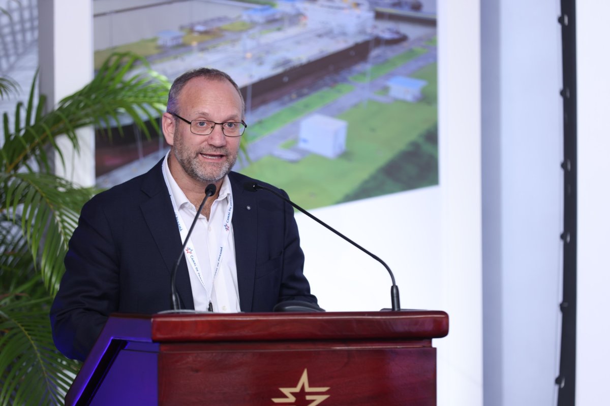 thepanamacanal's tweet image. 🤝🌍 Today, at the event "Challenges and Opportunities for Panama in the Decarbonization of the Maritime Industry," we celebrate the collaboration between the Panama Canal and key partners like Manuia, UN Foundation, UN Climate Champions, and Ambition Loop. Together, we are…