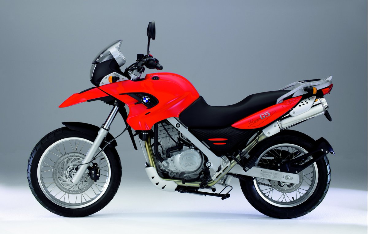 motoresapleno's tweet photo. La #historia de la #SerieF de #BMWMotorrad. #motoresapleno #industria #BMW
https://t.co/4Ix9FbErfc https://t.co/Hnda5RtgU3