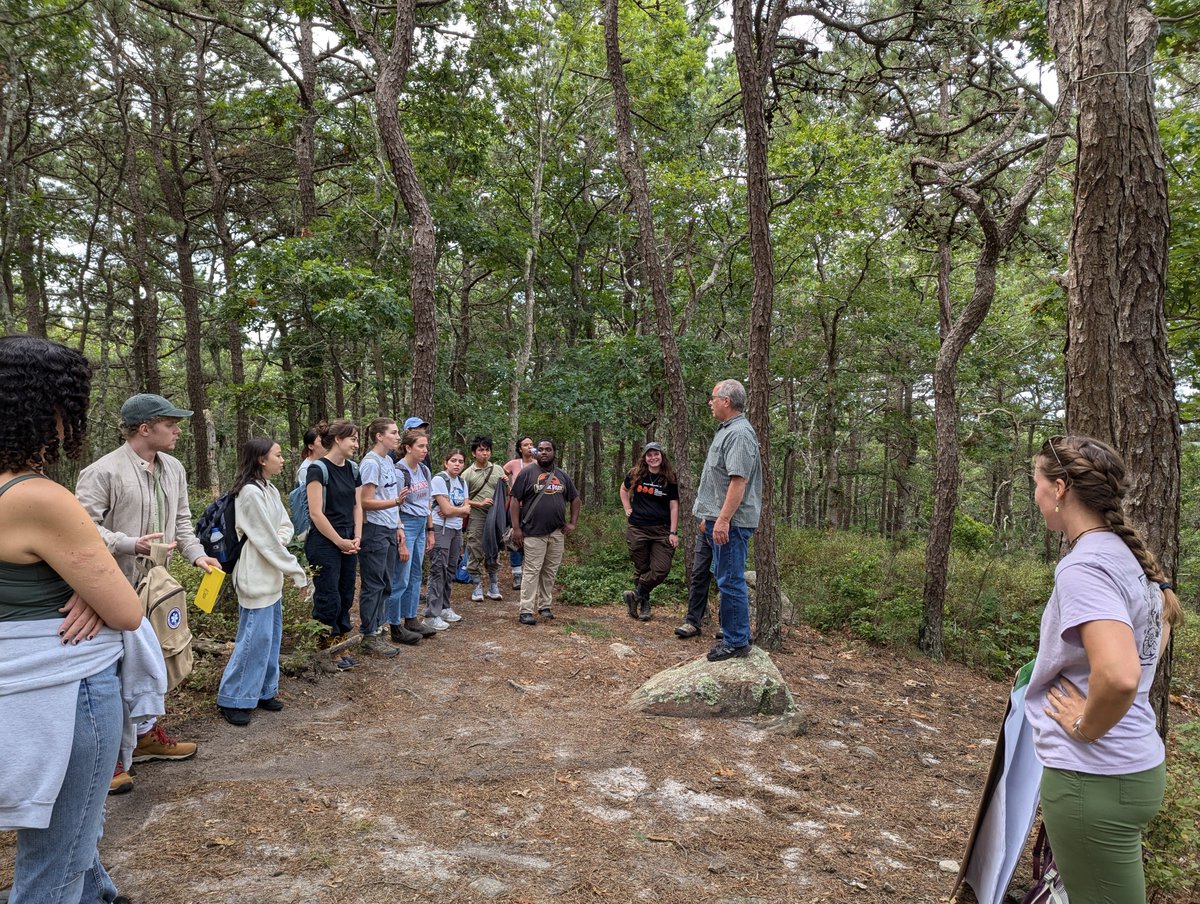 Welcome Semester in Environmental Science class of 2024 to the Marine Biological Laboratory <a href="/MBLScience/">Marine Biological Laboratory (MBL)</a>, <a href="/MBLundergrads/">MBL Undergrads</a>! Already out exploring our local natural ecosystems and learning about the geology around Cape Cod!