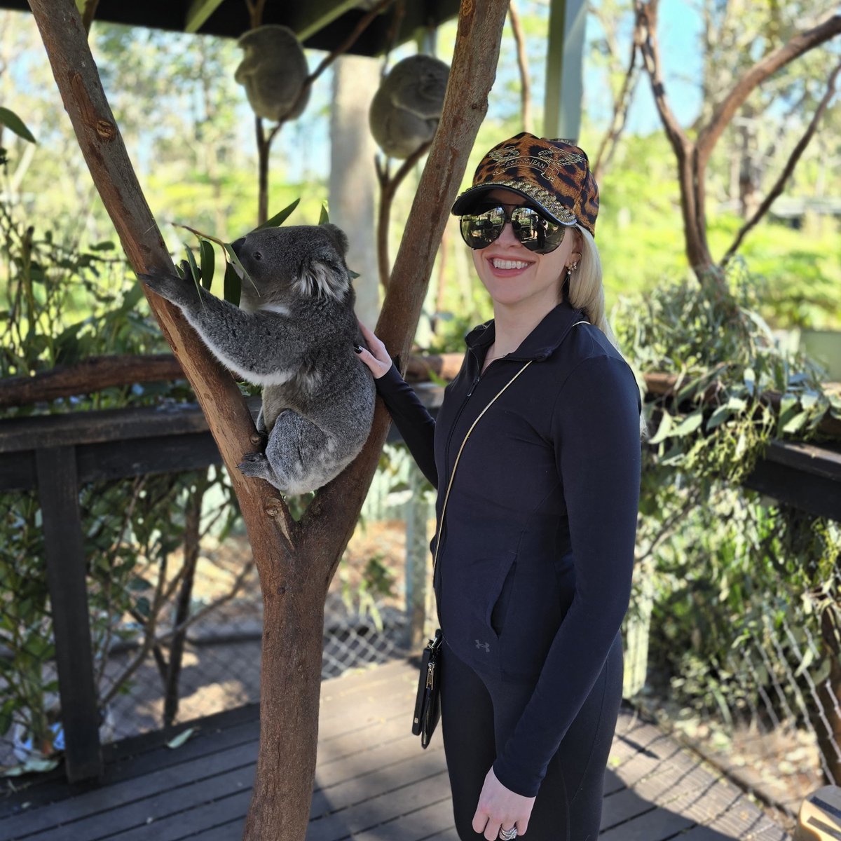 Took a little ride around the world 😄. The first thing I did after landing was make some new friends 😍🥰!  I love it here so far! #Australia