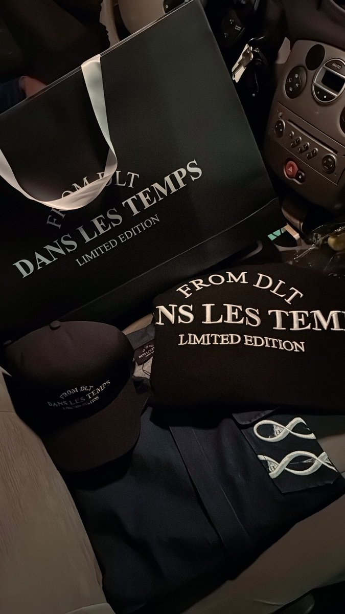 Merci l'équipe 🫡 <a href="/DansLesTempsDLT/">Dans Les Temps</a> 

DROP LE 16 SEPTEMBRE 🛍️

Dimanche on casse insta ou pas ? <a href="/badgalnnavy/">mia</a> @iyahlil ?