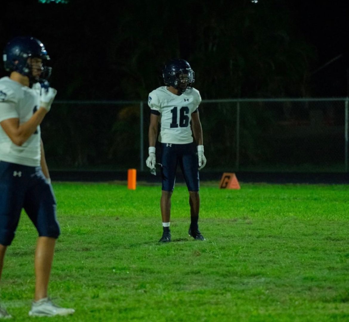 Rising Stars (@jerryrecruiting) on Twitter photo Spanish River (FL) 28’ DB <a href="/5ivetrent/">Trenton Bell</a>
Trenton Bell has already convinced me he can do two things exceptionally well at safety. He can tackle and catch interceptions. The 5-foot-9 and 150-pounder ranks No. 2 in stops and No. 1 in ints in the state of Fla. for the class of 2028. Spanish River (FL) 28’ DB <a href="/5ivetrent/">Trenton Bell</a>
Trenton Bell has already convinced me he can do two things exceptionally well at safety. He can tackle and catch interceptions. The 5-foot-9 and 150-pounder ranks No. 2 in stops and No. 1 in ints in the state of Fla. for the class of 2028.