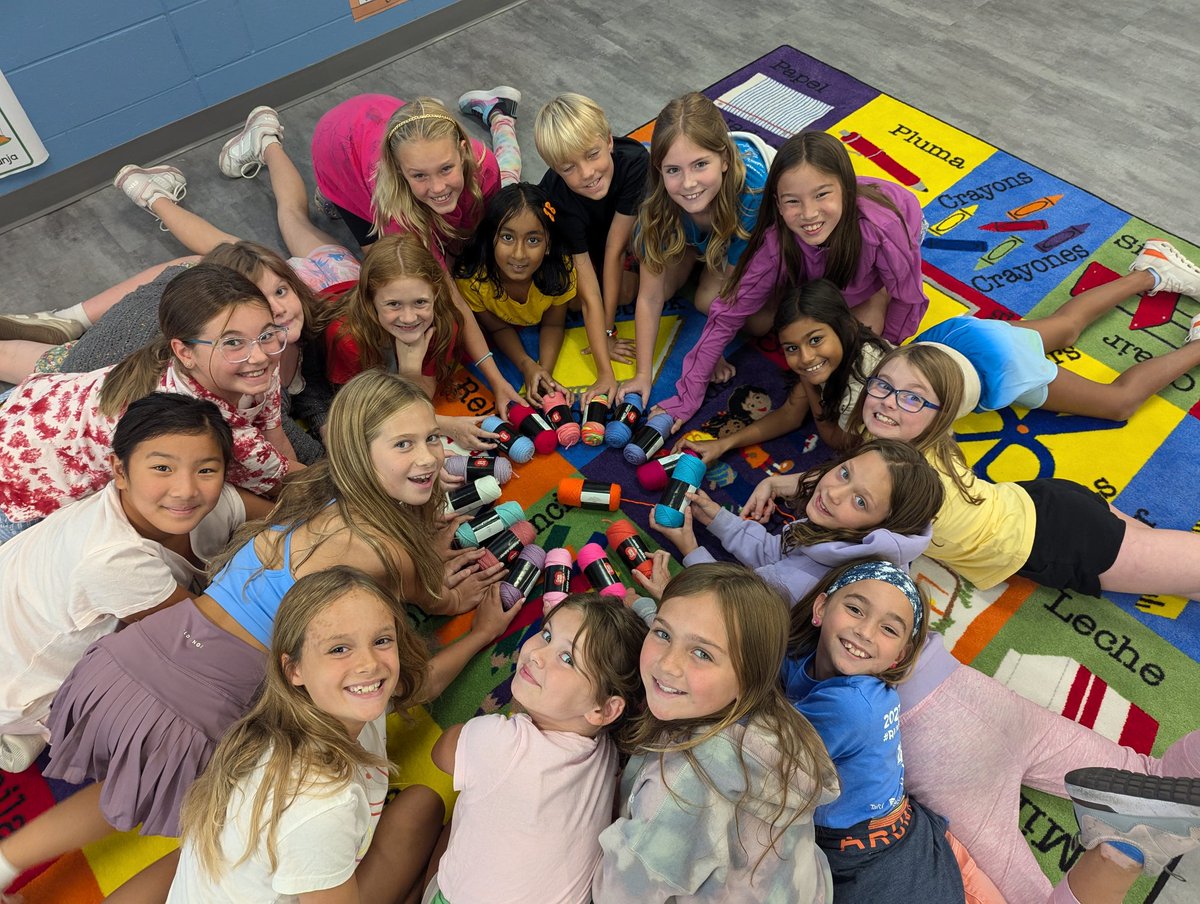 ❤️ That new yarn feeling. 4th grade Nifty Knitters GO! time has officially begun. I can't wait to see what these awesome soon-to-be knitters will create. #IHPromise <a href="/IHElementary/">IHElementary</a>