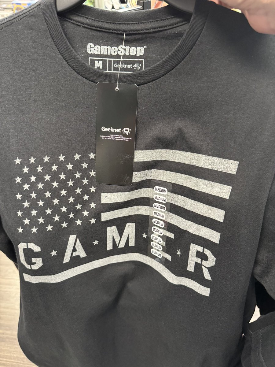 1Prick_Daddy's tweet image. GameStop merch boys and girls. #gamestop #GME get your titties jacked!!!