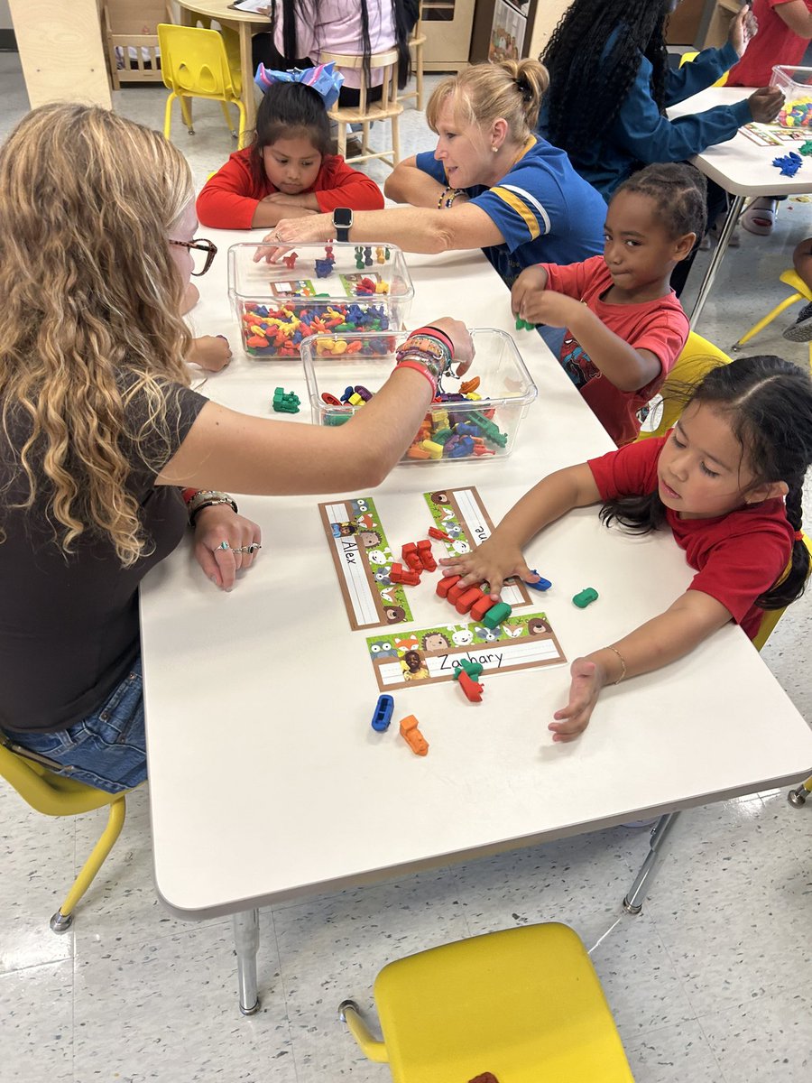 Lauren Carrano tweet media