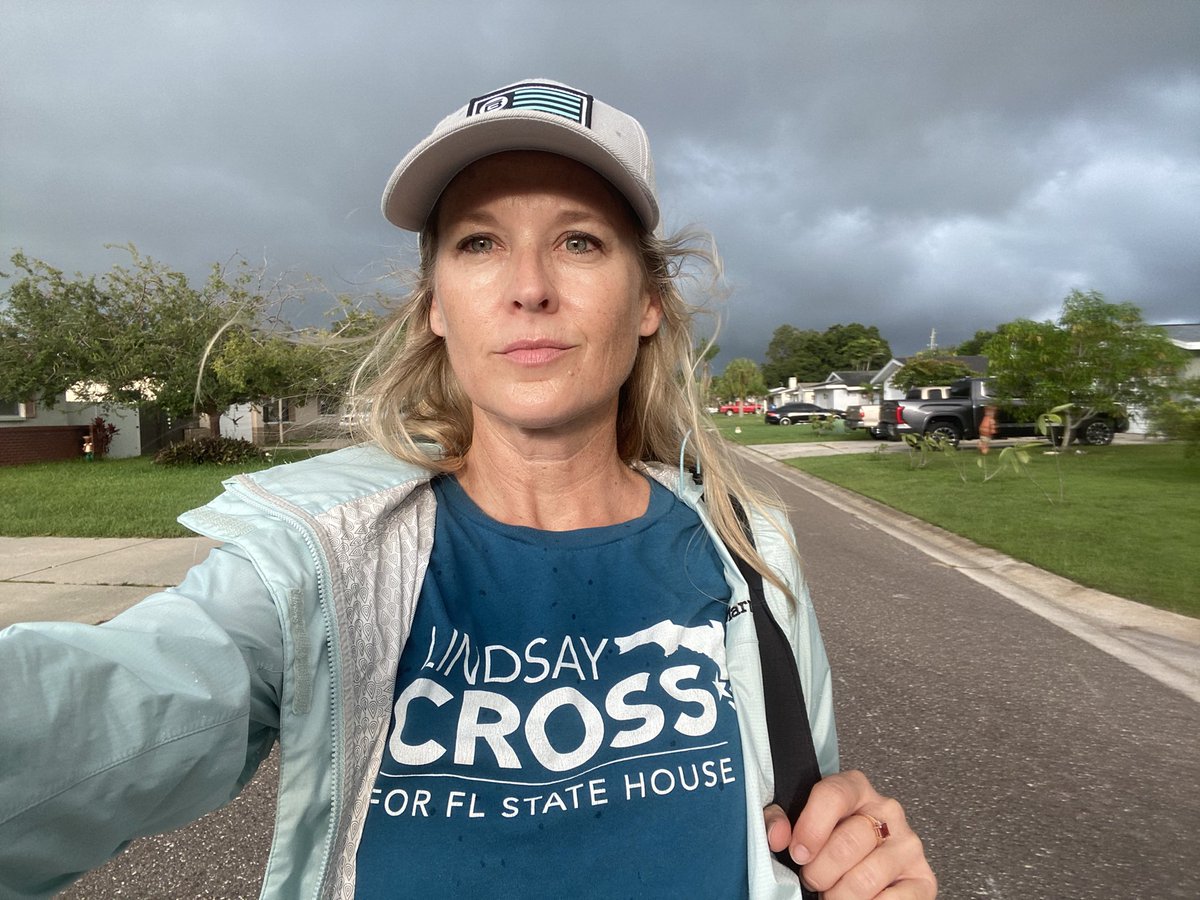 LindsayCrossFL's tweet photo. Ending early tonight (these storms have been intense! ⛈️⛈️) but not before I got to talk to this cutie, Helena! She can’t vote yet but I’m pretty sure she’ll change the world one day. 

#crosswalking #CrossforFLHouse https://t.co/ClZJJpjSwY