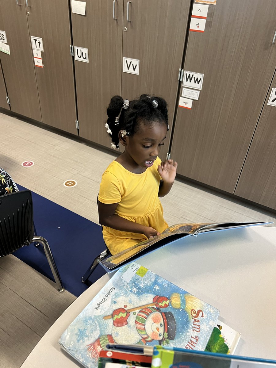 Ms. Lowery (@ms_klowery) on Twitter photo After choosing the just right book, we practiced reading silently to ourselves. We are getting ready for independent reading stations! 📚 <a href="/WISDLagway/">Lagway Elementary</a> After choosing the just right book, we practiced reading silently to ourselves. We are getting ready for independent reading stations! 📚 <a href="/WISDLagway/">Lagway Elementary</a>