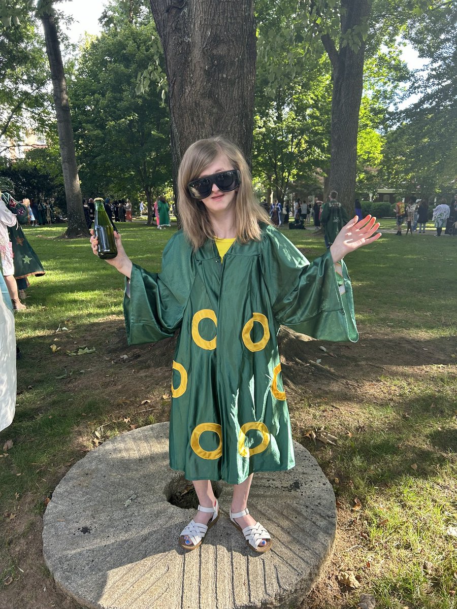 fragileone22's tweet image. Thank you @jfishman600 for inspiring my to decorate my graduation robe!  T-minus 8 months I will graduate with the class of 2025!!
@phish @TomMarshall111
#phish #jambands #mumudress
