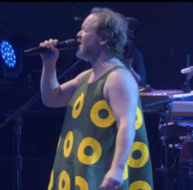 fragileone22's tweet image. Thank you @jfishman600 for inspiring my to decorate my graduation robe!  T-minus 8 months I will graduate with the class of 2025!!
@phish @TomMarshall111
#phish #jambands #mumudress