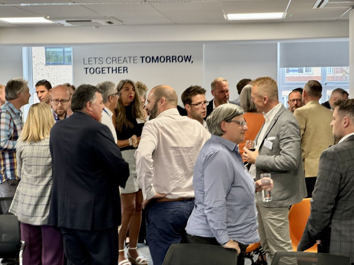 Paul Kinvig (@kinners247) on Twitter photo Honour last night to to speak at <a href="/HaysWorldwide/">Hays Worldwide</a> event on “Future Of Town Centres” Thank you <a href="/sharoncumming/">Sharon Cumming</a> for the invitation. <a href="/andym_editor/">Andy Martin</a> <a href="/makeitbmth/">Make it Bournemouth</a> #towncentres Honour last night to to speak at <a href="/HaysWorldwide/">Hays Worldwide</a> event on “Future Of Town Centres” Thank you <a href="/sharoncumming/">Sharon Cumming</a> for the invitation. <a href="/andym_editor/">Andy Martin</a> <a href="/makeitbmth/">Make it Bournemouth</a> #towncentres