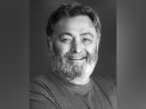 ani_digital's tweet photo. Rishi Kapoor birth anniversary: Celebrating his cinema legacy with 5 iconic movies
 
Read @ANI Story l 
https://t.co/3tp9Hw6OWP 
#rishikapoor #birthanniversary #bobby #chandni #karz https://t.co/Z5MG4Zrm3l