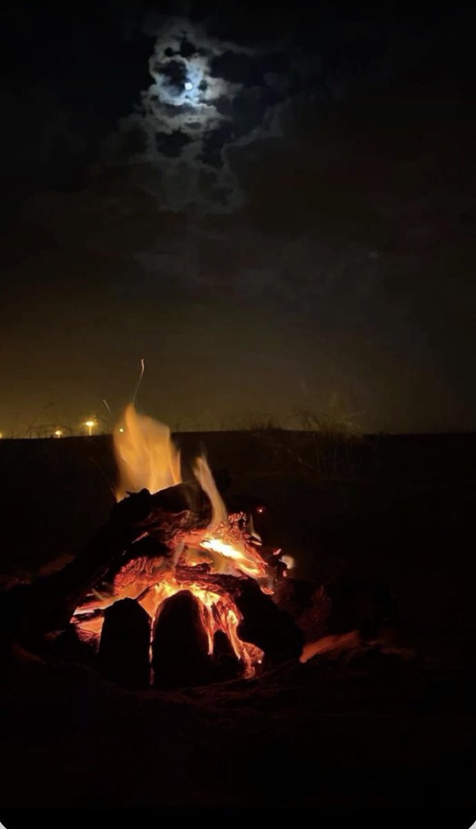 مدري ليش الليله تذكرني بليالي الشتاء