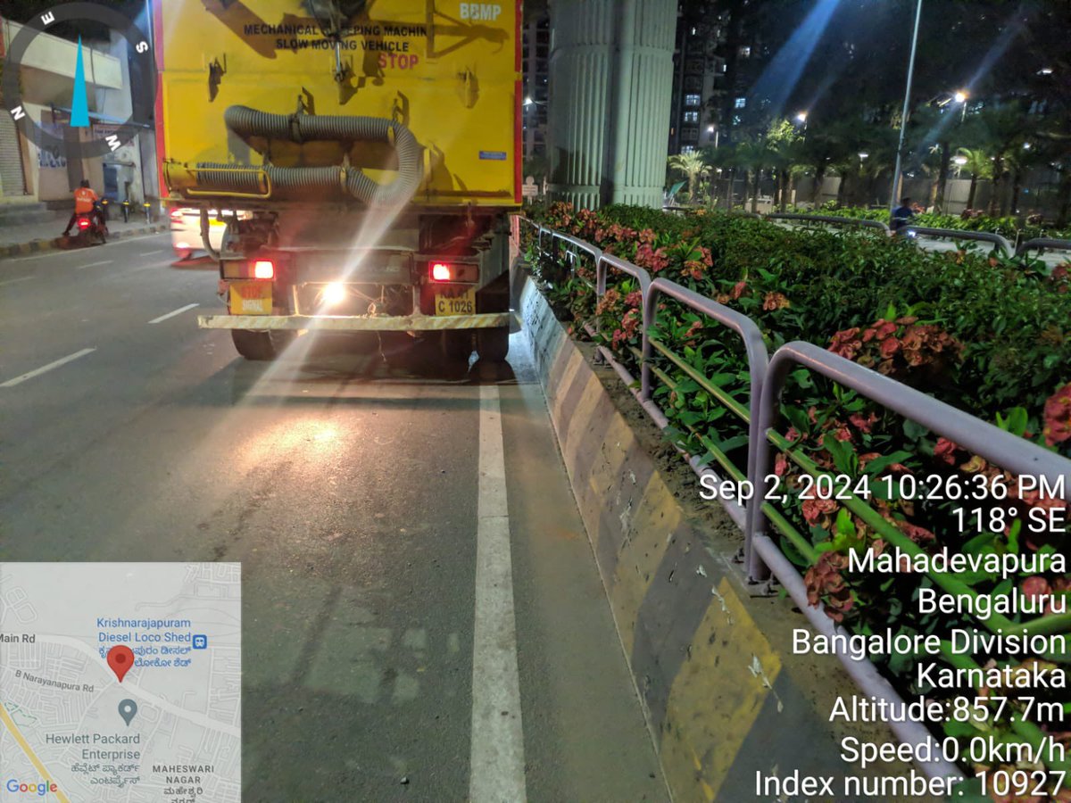 Mechanised Sweepers at work in few arterial roads in Mahadevapura

Need 12 more to cover all arterial roads

#betterCommute 

<a href="/MALimbavali/">Manjula Aravind Limbavali</a> <a href="/ArvindLBJP/">Aravind Limbavali</a> <a href="/manoharGABJP/">Manohara reddy</a> <a href="/Clementcjayakum/">Clement C Jayakumar</a>