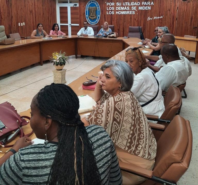 Alicia Alonso Becerra tweet media