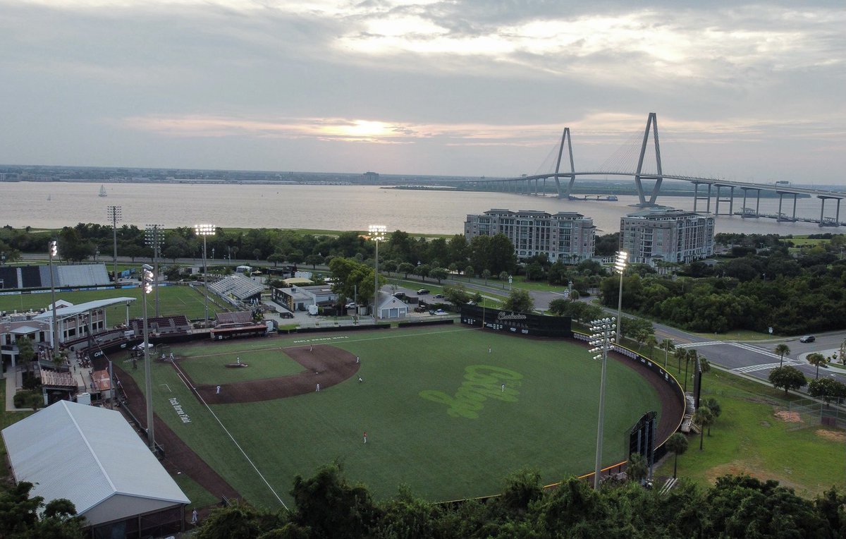 Staying home📍All glory to God 🙏🏽