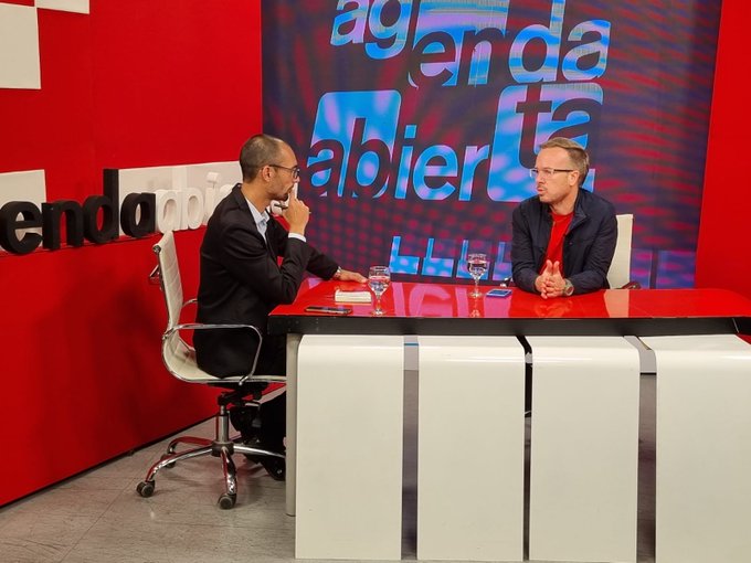 GWmFf-yWIAA8OWD?format=jpg&name=small