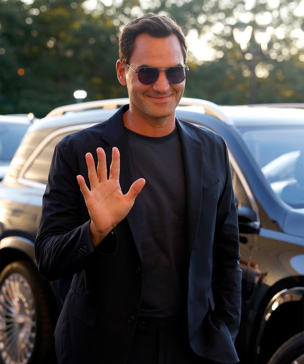 Roger Federer Live tweet media