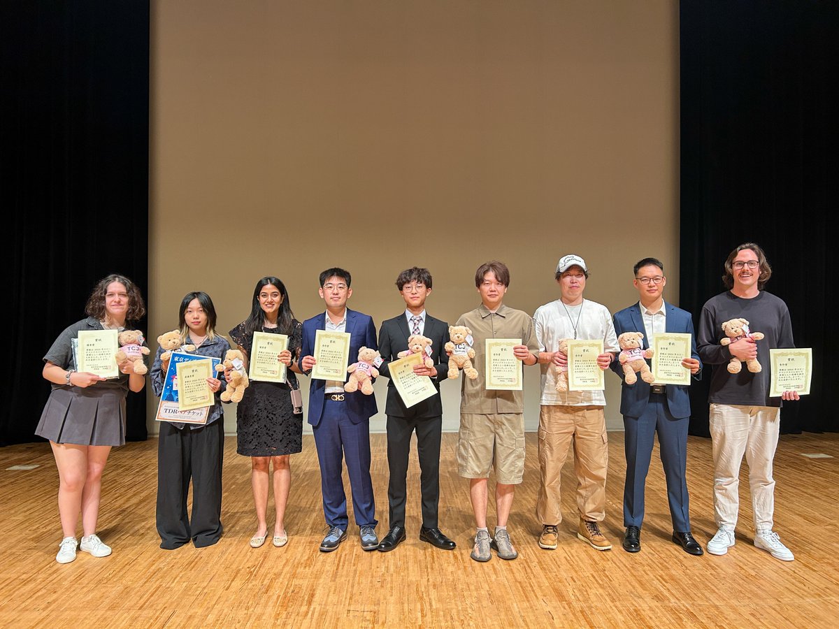 TCJ_nihongo's tweet photo. 秋の気配が感じられるこの季節、日本語のスピーチで心を表現する喜びを分かち合いました！留学生日本語スピーチ大会、今年も感動の場となりました！次回の大会もお楽しみに！
#tcjjapan #nihongo #japanesecontent #japaneselanguageschool https://t.co/dOQ2MjBMVm
