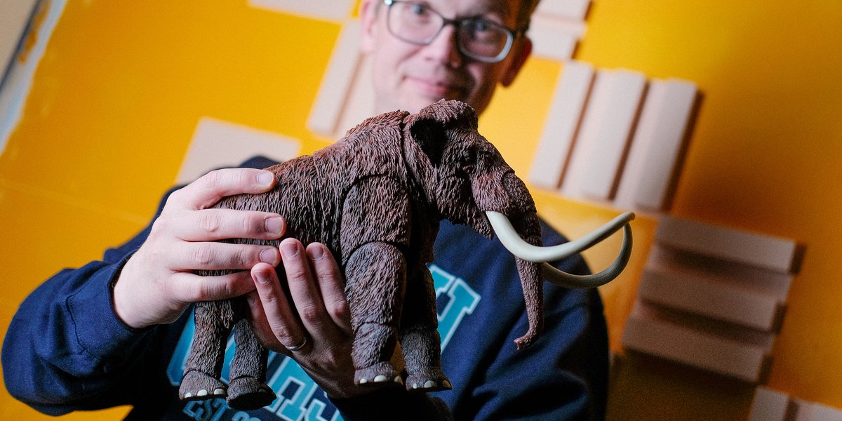 Hank Green tweet media