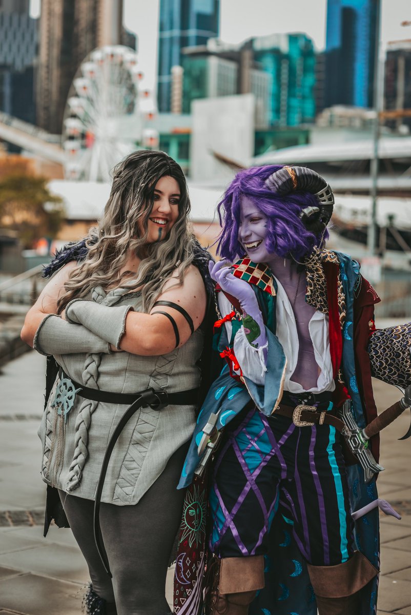Day 7 of posting my <a href="/CriticalRole/">Critical Role</a> cosplays until <a href="/samriegel/">Sam Riegel</a> announces that they will come to Australia!
Please enjoy some circus besties with <a href="/briiightserpent/">Caleb || BriiightSerpent</a> as THE Mollymauk 😍 
📸: eye_for_epic in instagram 
#bringcrtoaus #criticalrolecosplay #Criticalrole